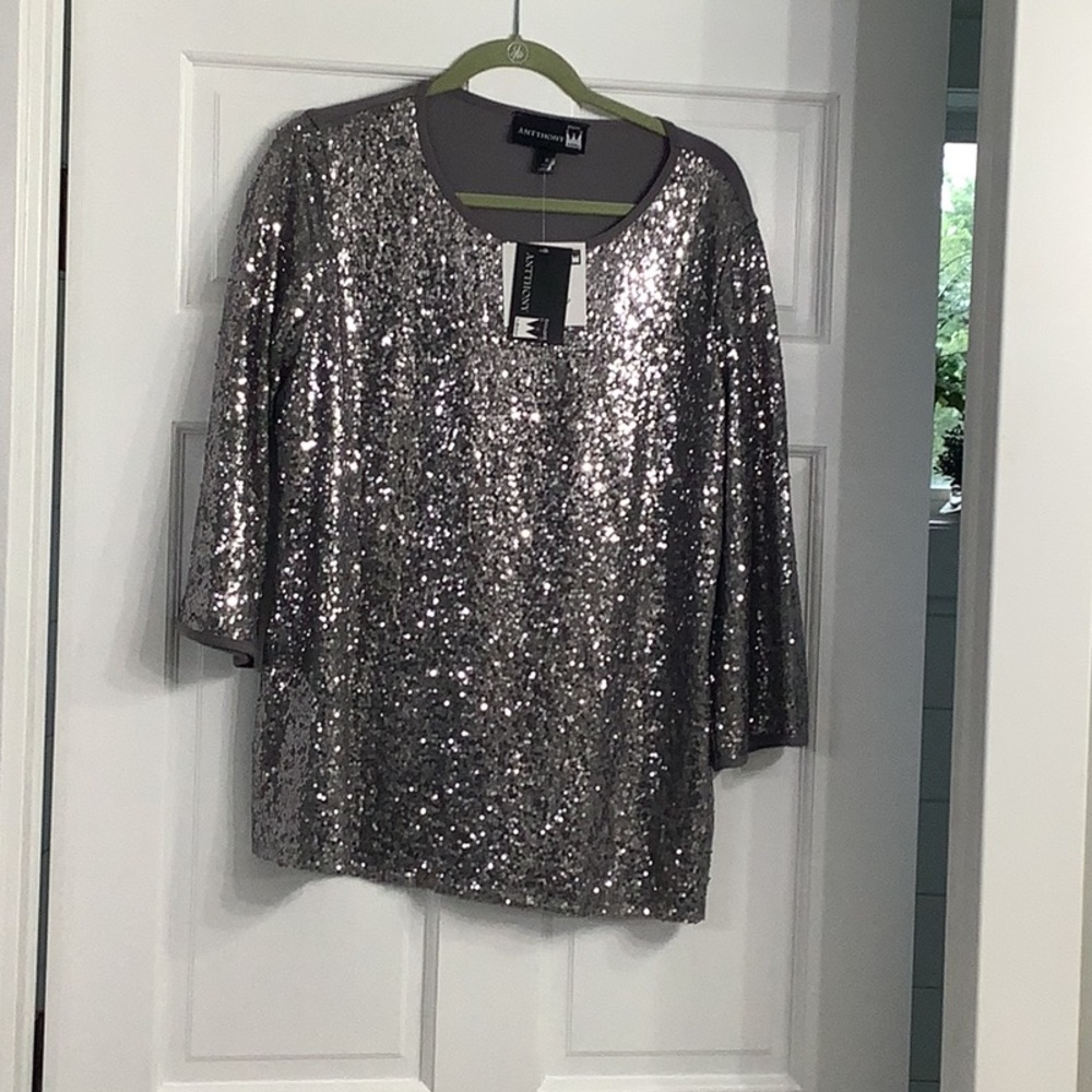 Antthony Original sequined top